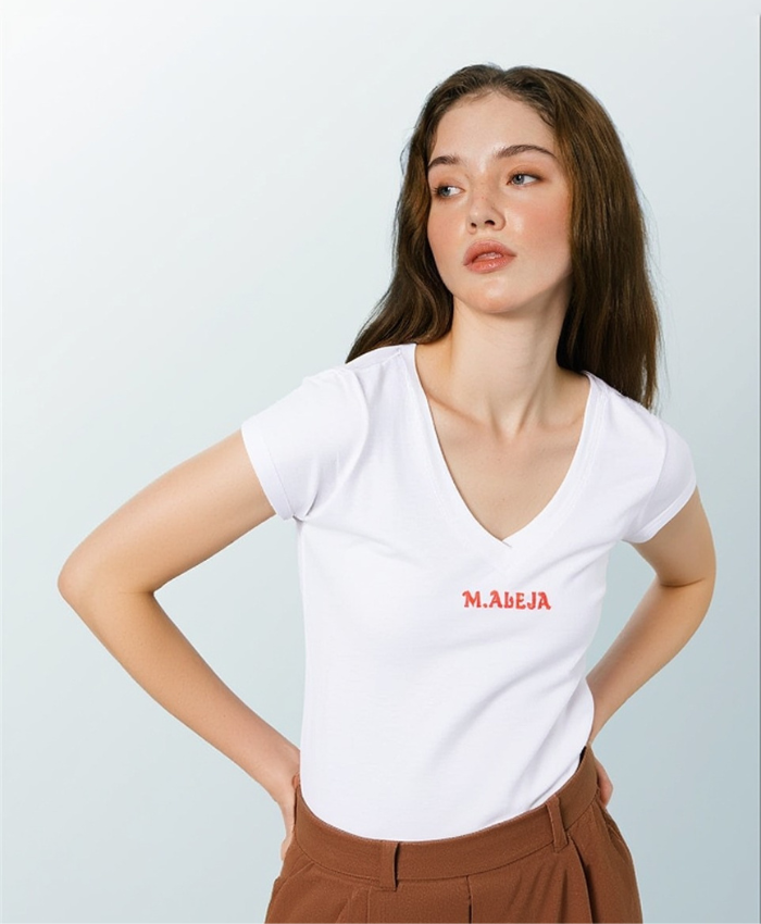 camiseta de manga corta con cuello en V de Modas Aleja